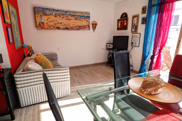 #10010 - Aquarium Apartment | Holiday Rentals | Hello Homes Sitges