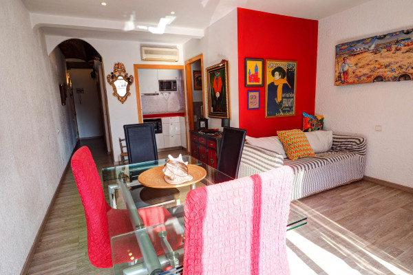 #10012 - Aquarium Apartment | Holiday Rentals | Hello Homes Sitges