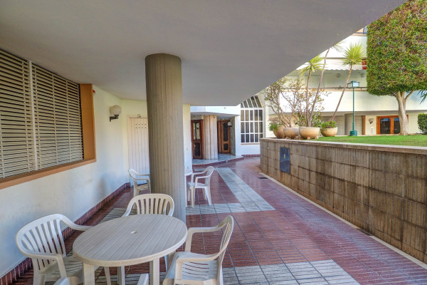 #11555 - Clarimar Apartment | Holiday Rentals | Hello Homes Sitges
