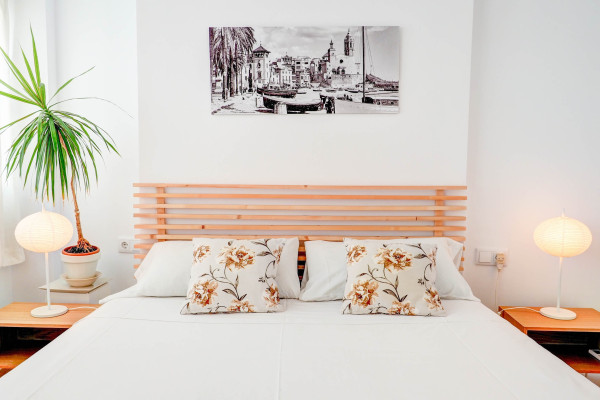 #11579 - Secret Garden Apartment | Holiday Rentals | Hello Homes Sitges