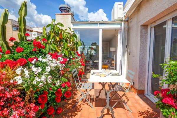 #11583 - Secret Garden Apartment | Holiday Rentals | Hello Homes Sitges