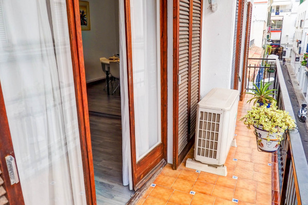 #12840 - The Lilium Apartment | Holiday Rentals | Hello Homes Sitges