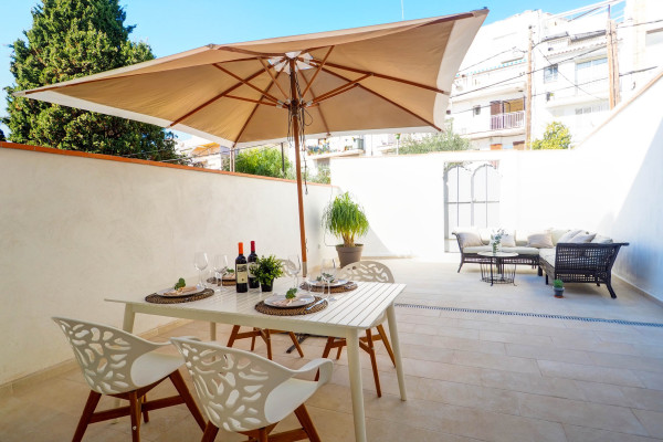 #13645 - Camelot Apartment | Holiday Rentals | Hello Homes Sitges