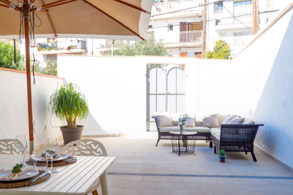 #13656 - Camelot Apartment | Holiday Rentals | Hello Homes Sitges
