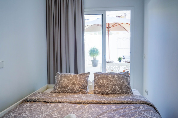 #13664 - Camelot Apartment | Holiday Rentals | Hello Homes Sitges