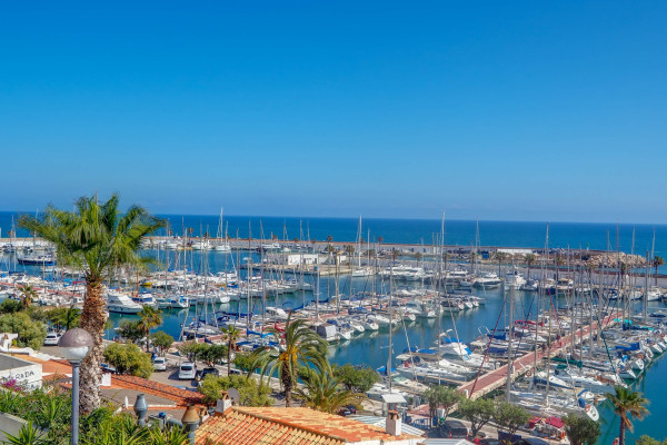 #16265 - The Moonlight Sea View | Holiday Rentals | Hello Homes Sitges