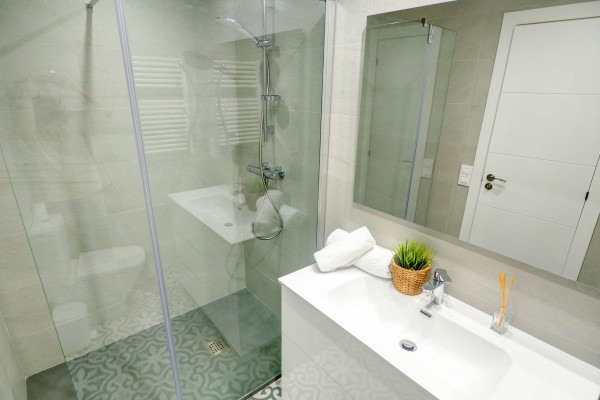 #16274 - The Moonlight Sea View | Holiday Rentals | Hello Homes Sitges
