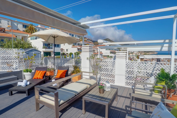 #16306 - The Moonlight Sea View | Holiday Rentals | Hello Homes Sitges