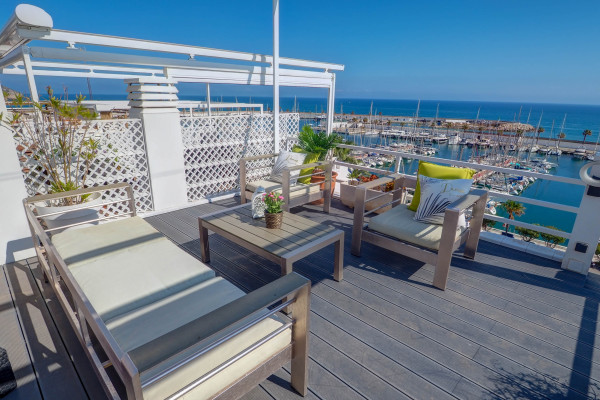 #16307 - The Moonlight Sea View | Holiday Rentals | Hello Homes Sitges