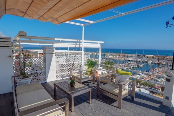 #16310 - The Moonlight Sea View | Holiday Rentals | Hello Homes Sitges