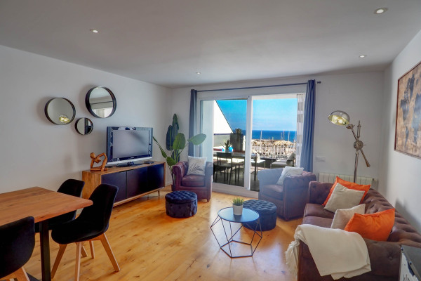 #16319 - The Moonlight Sea View | Holiday Rentals | Hello Homes Sitges