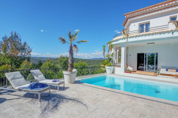 #16483 - Villa Elysian | Holiday Rentals | Hello Homes Sitges