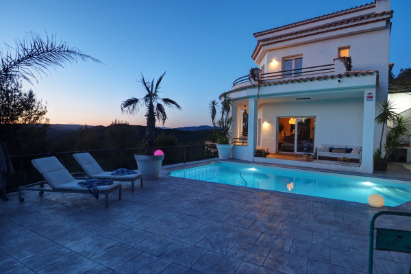 #16661 - Villa Elysian | Holiday Rentals | Hello Homes Sitges