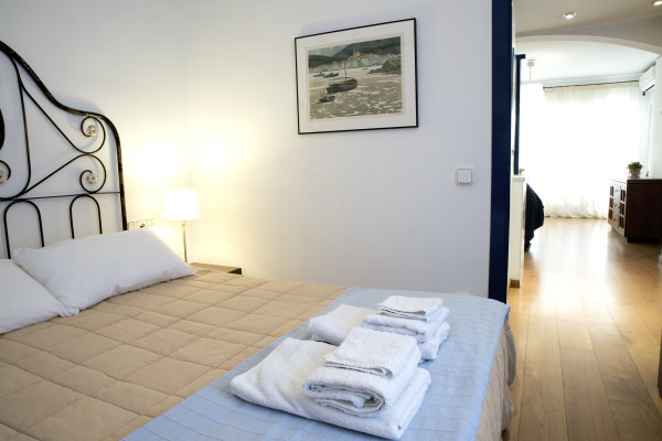 #16817 - Barco Attic | Seasonal Rentals | Hello Homes Sitges