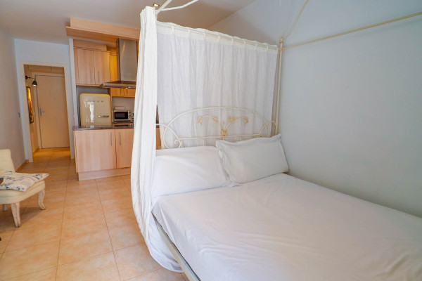 #17432 - The Loft | Holiday Rentals | Hello Homes Sitges
