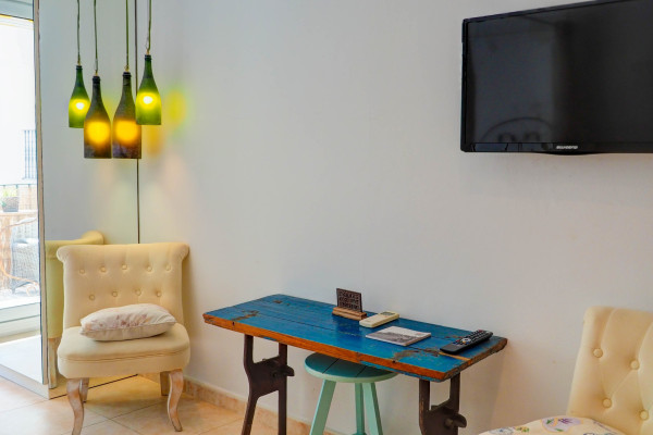 #17433 - The Loft | Holiday Rentals | Hello Homes Sitges