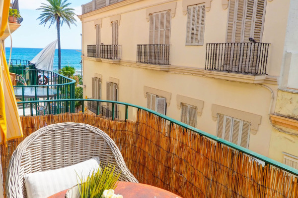#17436 - The Loft | Holiday Rentals | Hello Homes Sitges