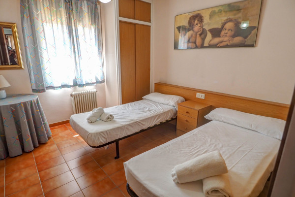 #17553 - Oasis Sinia | Holiday Rentals | Hello Homes Sitges