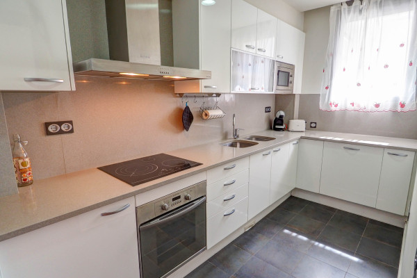#17637 - Seaside April Apartment | Holiday Rentals | Hello Homes Sitges