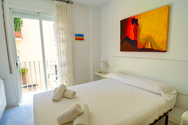 #17721 - Lucy Apartment | Holiday Rentals | Hello Homes Sitges