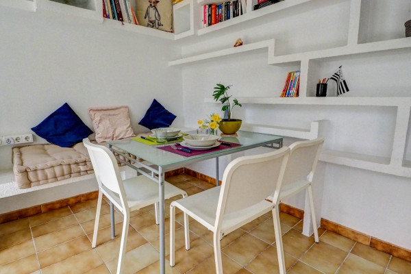 #27760 - Espalter Onyx | Holiday Rentals | Hello Homes Sitges