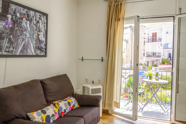 #27767 - Espalter Onyx | Holiday Rentals | Hello Homes Sitges
