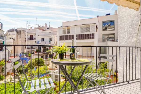 #27778 - Espalter Onyx | Holiday Rentals | Hello Homes Sitges