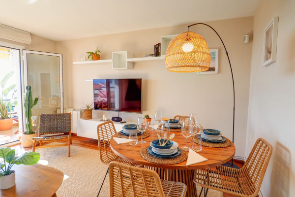 #29762 - Balmins Surf | Holiday Rentals | Hello Homes Sitges