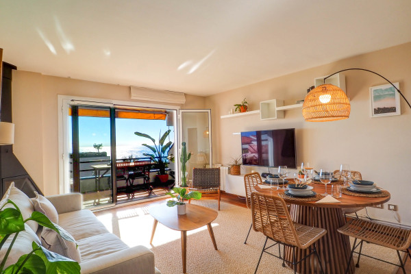 #29763 - Balmins Surf | Holiday Rentals | Hello Homes Sitges