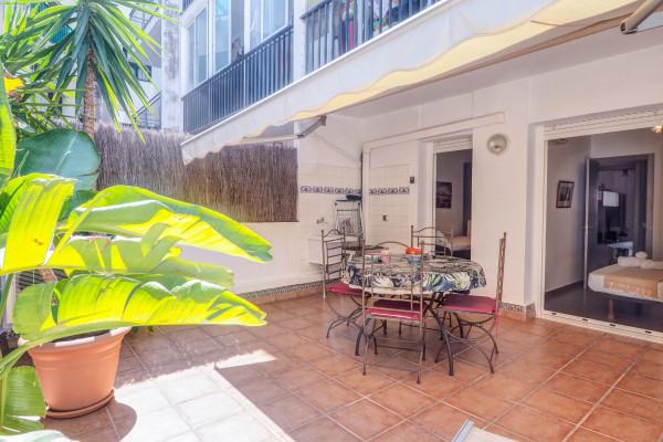 #33725 - Zafiro Apartment | バケーションレンタル | Hello Homes Sitges