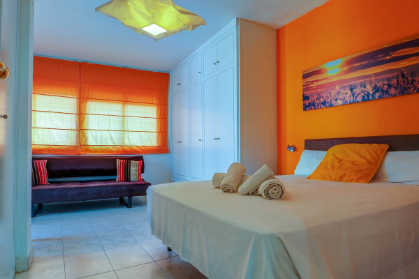 #34194 - Sea and Sand Penthouse | Holiday Rentals | Hello Homes Sitges