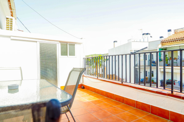 #34199 - Sea and Sand Penthouse | Holiday Rentals | Hello Homes Sitges