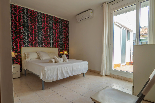#34220 - Sea and Sand Penthouse | Holiday Rentals | Hello Homes Sitges