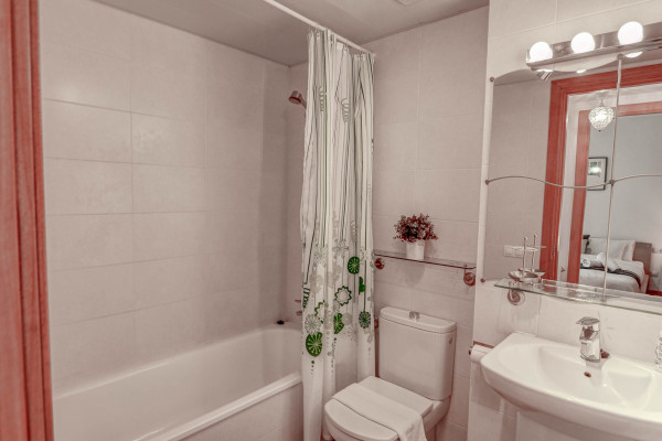 #36973 - Mimosa Apartment | Holiday Rentals | Hello Homes Sitges