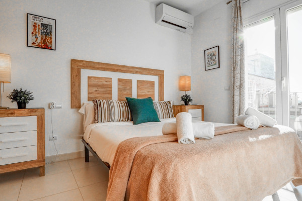 #37170 - Benito Apartment | Holiday Rentals | Hello Homes Sitges