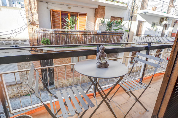 #37333 - Cervantes Apartment | Holiday Rentals | Hello Homes Sitges