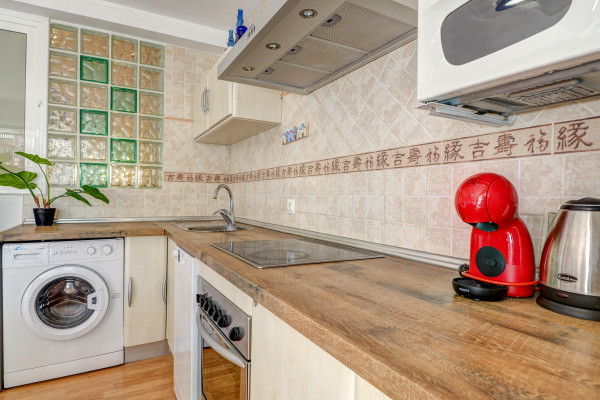 #37425 - Carmen Apartment | Holiday Rentals | Hello Homes Sitges