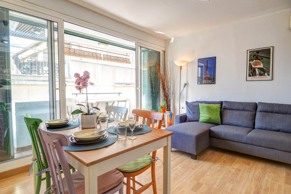 #37427 - Carmen Apartment | Holiday Rentals | Hello Homes Sitges