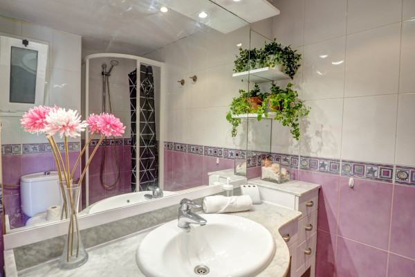 #37441 - Carmen Apartment | Holiday Rentals | Hello Homes Sitges