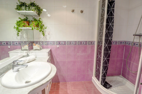#37445 - Carmen Apartment | Holiday Rentals | Hello Homes Sitges