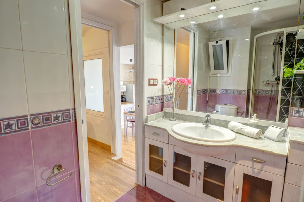 #37446 - Carmen Apartment | Holiday Rentals | Hello Homes Sitges