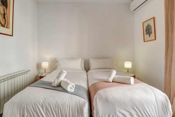 #37511 - The Lilium Apartment | Holiday Rentals | Hello Homes Sitges