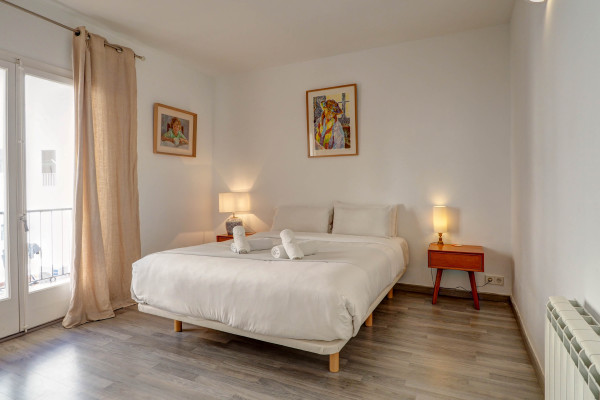 #37518 - The Lilium Apartment | Holiday Rentals | Hello Homes Sitges