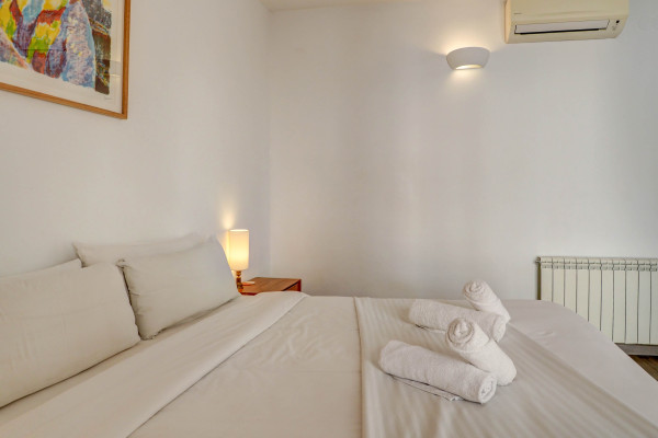 #37523 - The Lilium Apartment | Holiday Rentals | Hello Homes Sitges