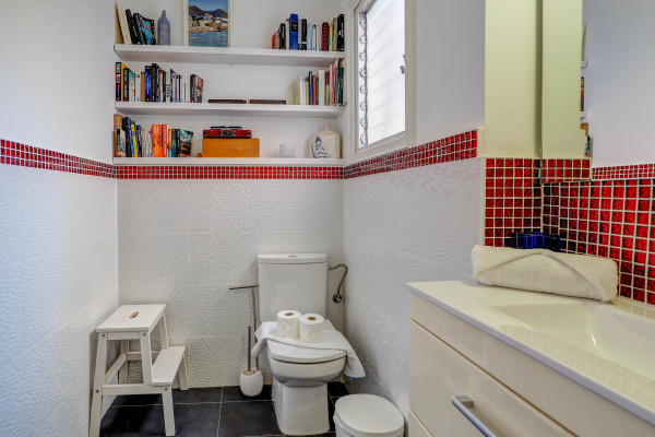 #37525 - The Lilium Apartment | Holiday Rentals | Hello Homes Sitges