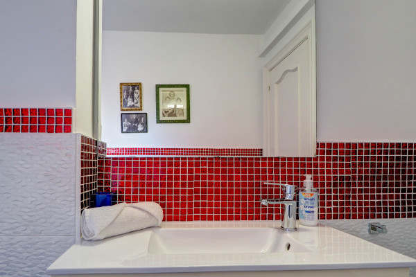#37527 - The Lilium Apartment | Holiday Rentals | Hello Homes Sitges