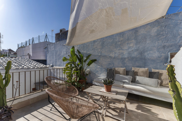 #38023 - Casa Azul | Holiday Rentals | Hello Homes Sitges
