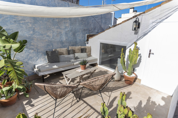 #38029 - Casa Azul | Holiday Rentals | Hello Homes Sitges
