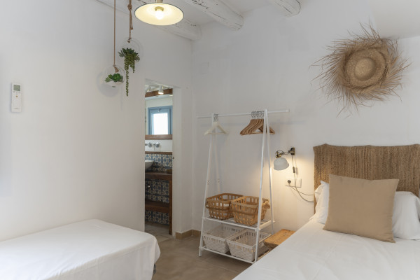#38031 - Casa Azul | Holiday Rentals | Hello Homes Sitges
