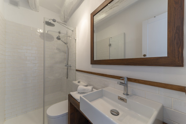 #38037 - Casa Azul | Holiday Rentals | Hello Homes Sitges
